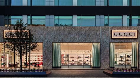 gucci store dallas.